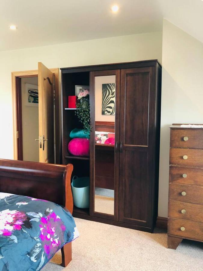 Connemara. 3 Bedroom, 8 Bed, Holiday Home Galway Bagian luar foto