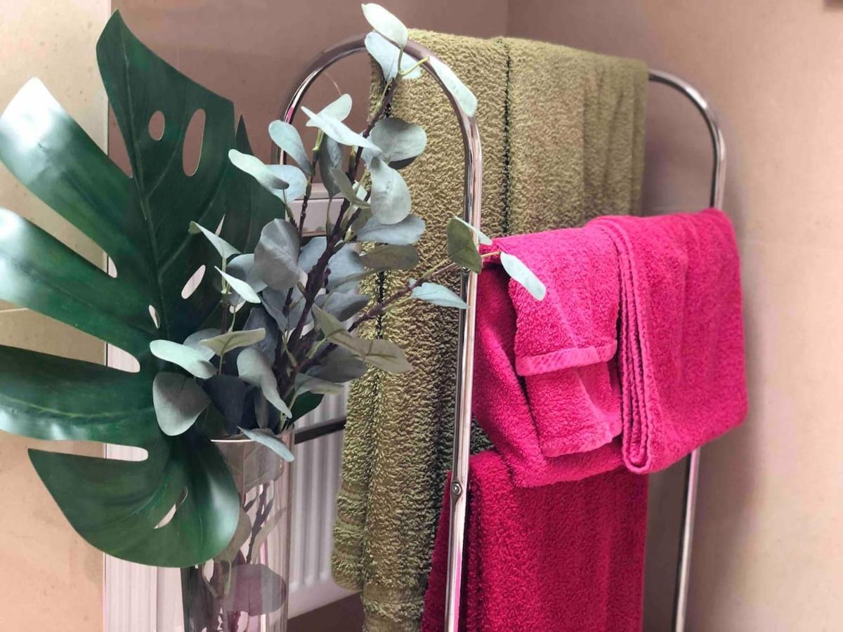 Connemara. 3 Bedroom, 8 Bed, Holiday Home Galway Bagian luar foto