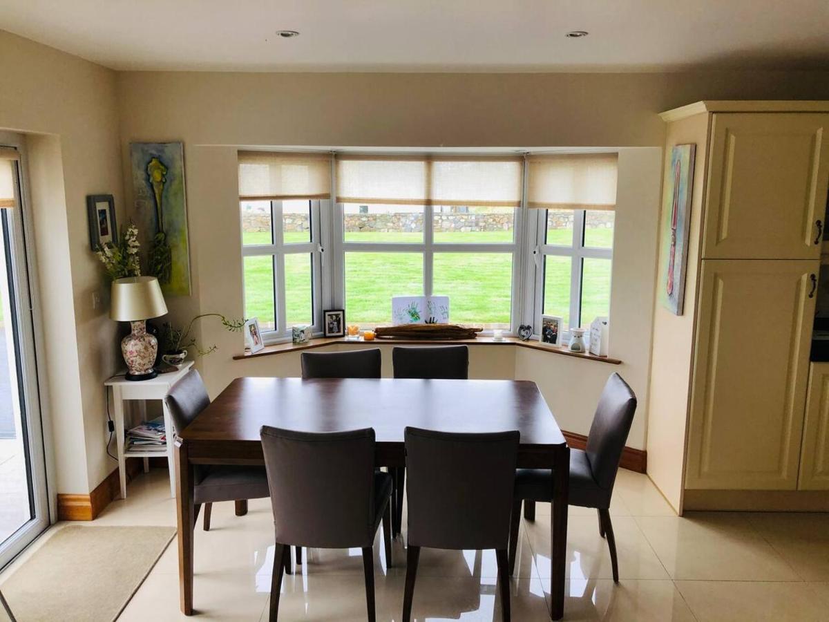 Connemara. 3 Bedroom, 8 Bed, Holiday Home Galway Bagian luar foto