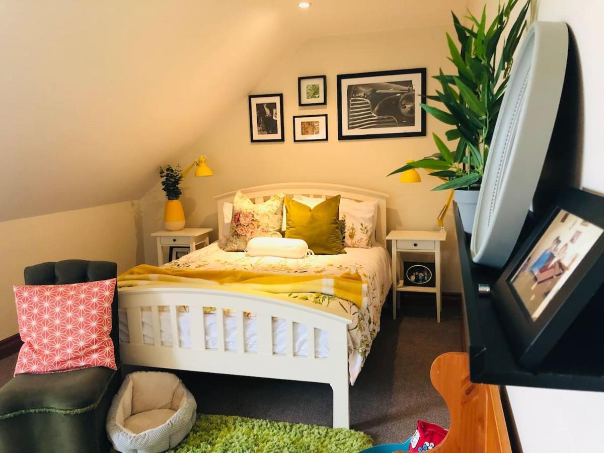 Connemara. 3 Bedroom, 8 Bed, Holiday Home Galway Bagian luar foto