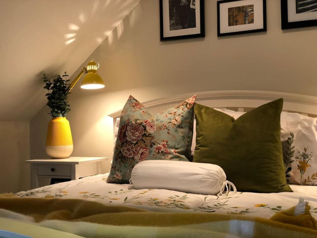 Connemara. 3 Bedroom, 8 Bed, Holiday Home Galway Bagian luar foto