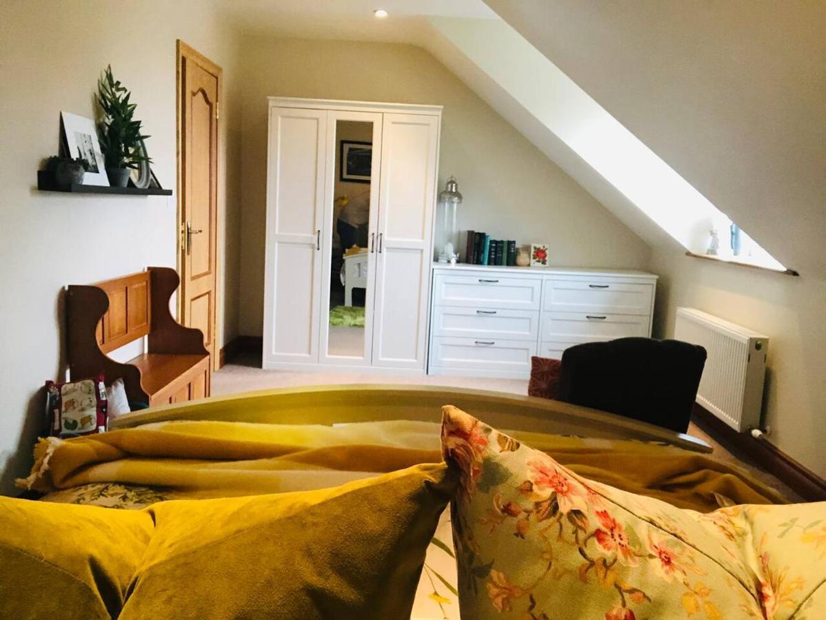 Connemara. 3 Bedroom, 8 Bed, Holiday Home Galway Bagian luar foto