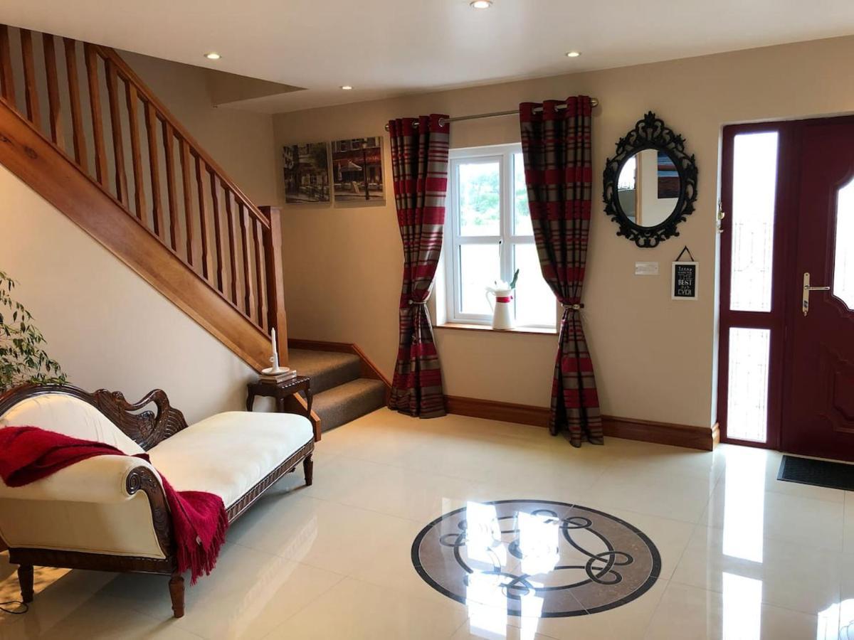 Connemara. 3 Bedroom, 8 Bed, Holiday Home Galway Bagian luar foto