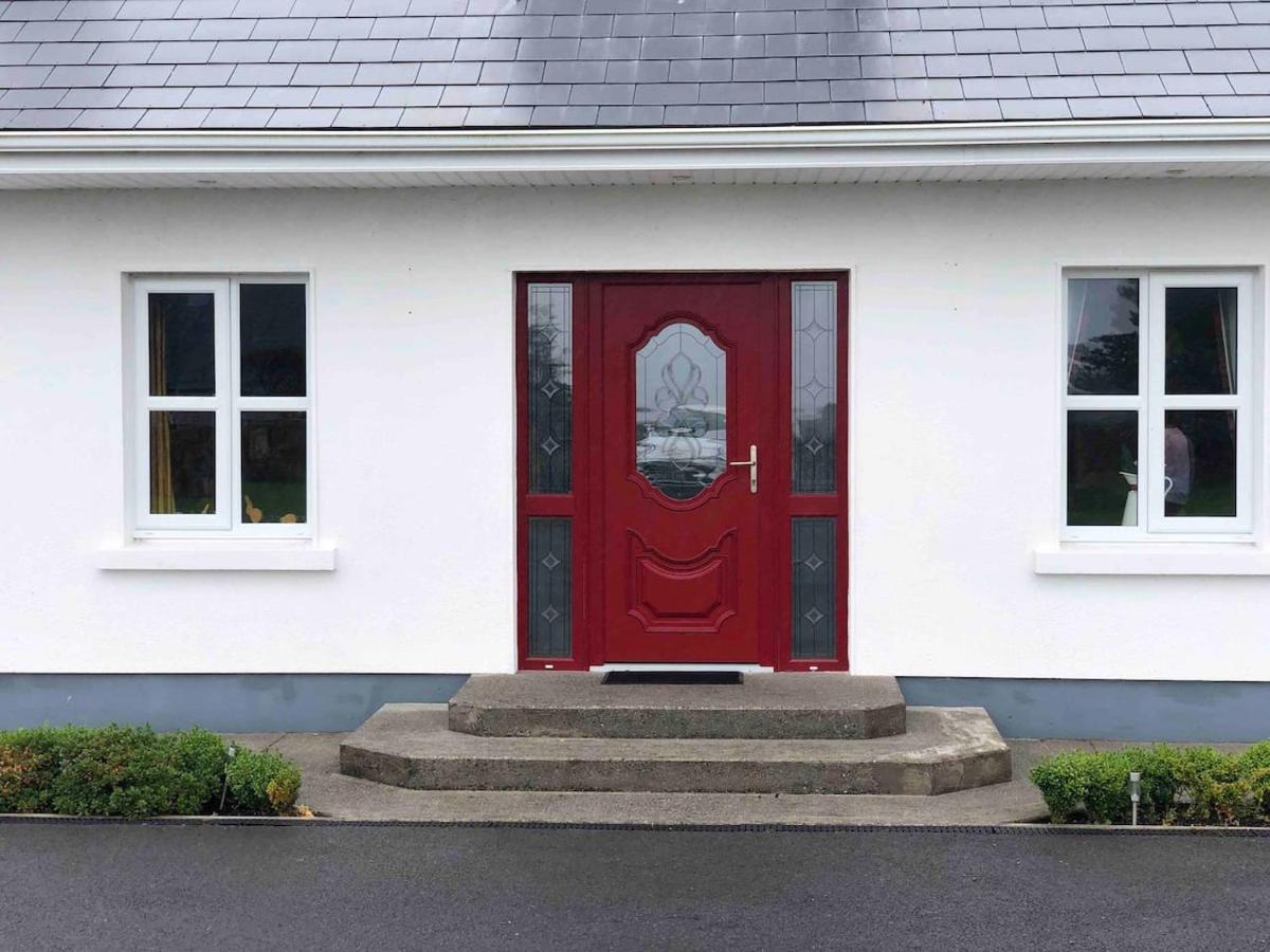 Connemara. 3 Bedroom, 8 Bed, Holiday Home Galway Bagian luar foto