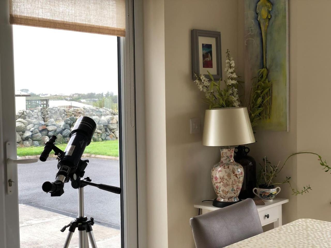 Connemara. 3 Bedroom, 8 Bed, Holiday Home Galway Bagian luar foto
