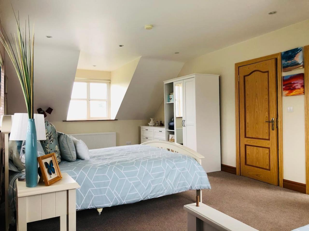 Connemara. 3 Bedroom, 8 Bed, Holiday Home Galway Bagian luar foto